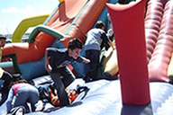 Fiesta Infantil Niños Jugando en Saltarín